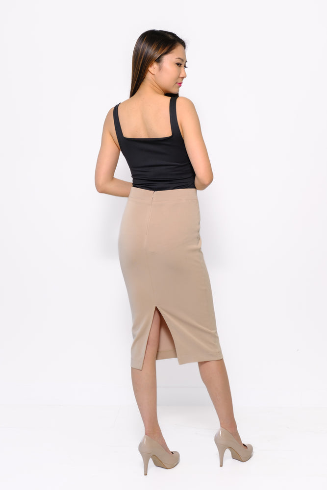 
                  
                    Midi skirt with a bodycon fit, high waist and back slit
                  
                